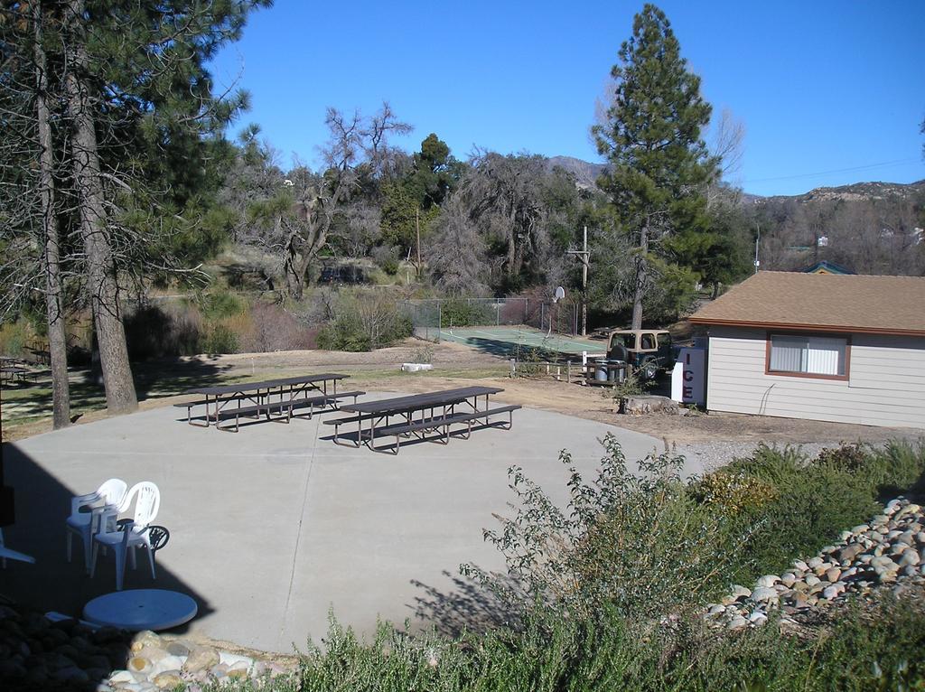 Oakzanita Springs Camping Resort Cottage 3 Descanso Экстерьер фото